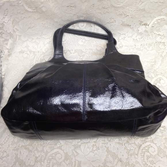 Coach -Black Patent Leather Shoulder Bag - Picture 13 of 14